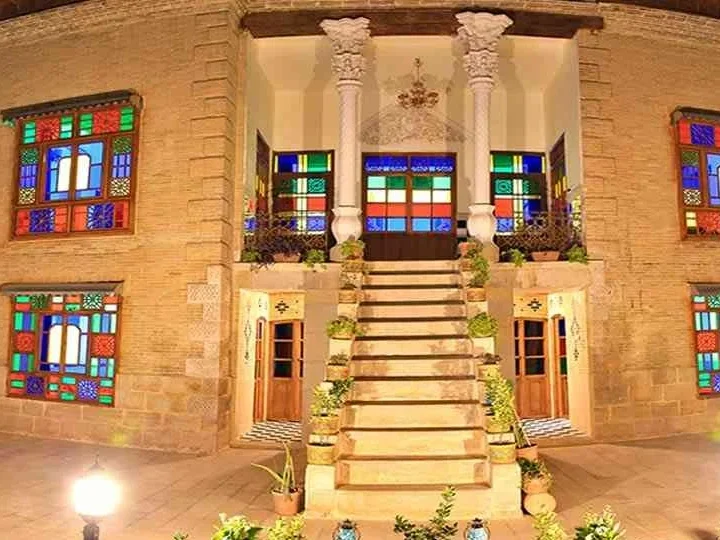 اقامتگاه بوم گردی سی راه شیراز