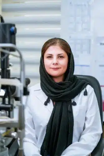 دکتر ثریا صاکی