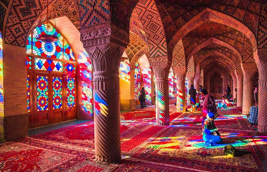 مسجد نصیرالملک بهترین جای زیارتی شیراز