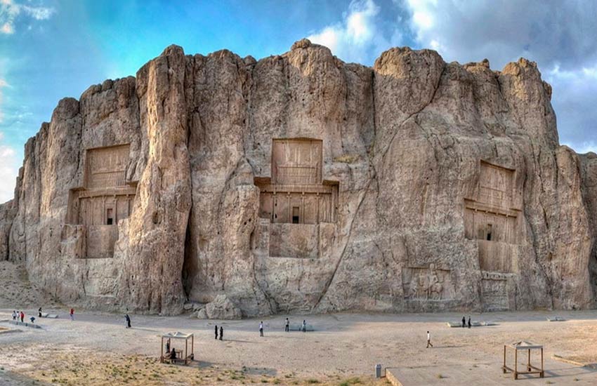 نقش رستم بهترین جاذبه تاریخی شیراز